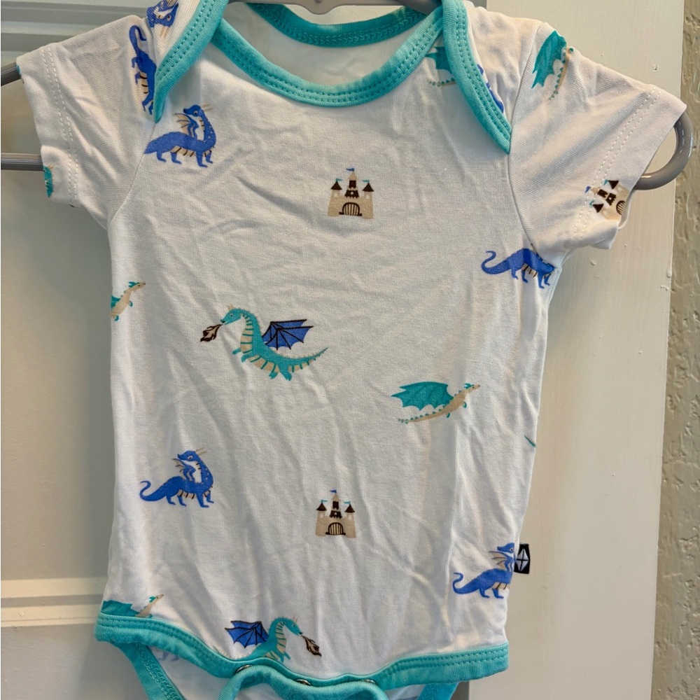 Kyte Baby Dragon Short Sleeve Bodysuit NB